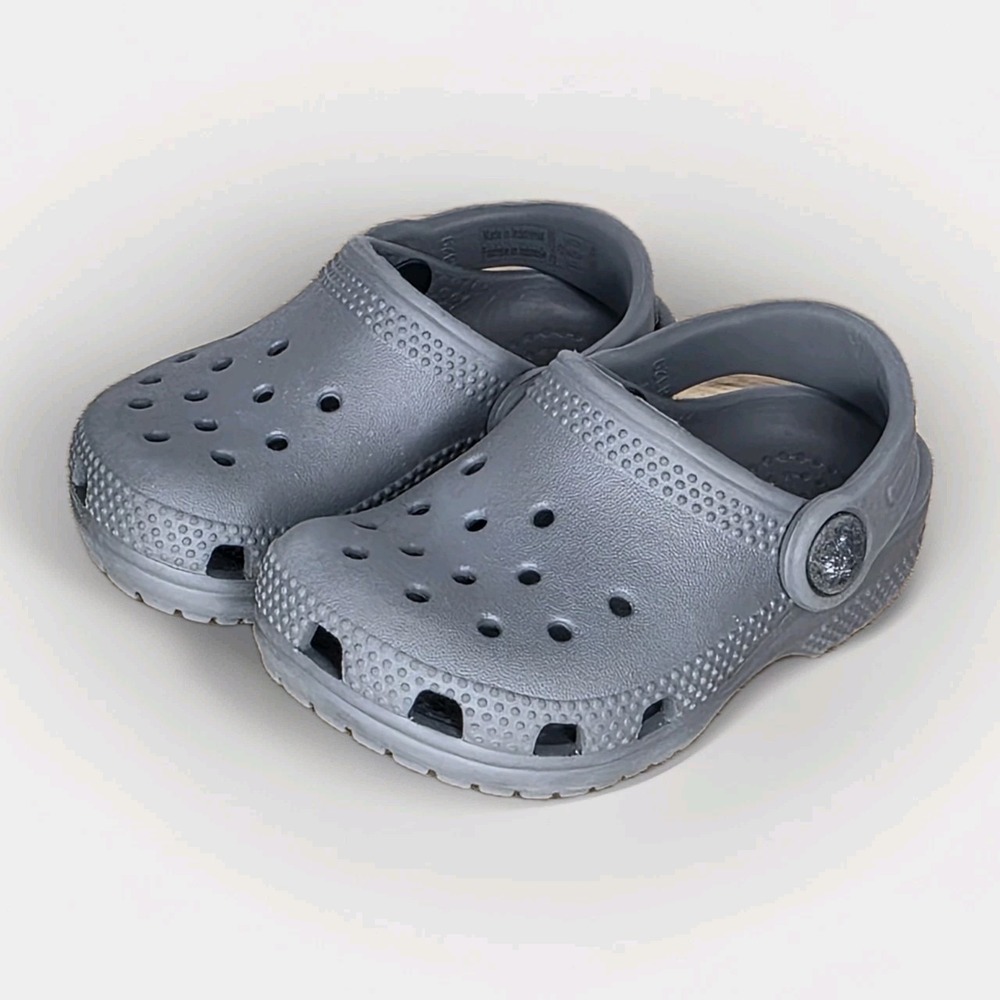 Crocs Toddler Classic Grey Slip-On Clogs Kid's Closed-Toe Water Shoes Sz C5